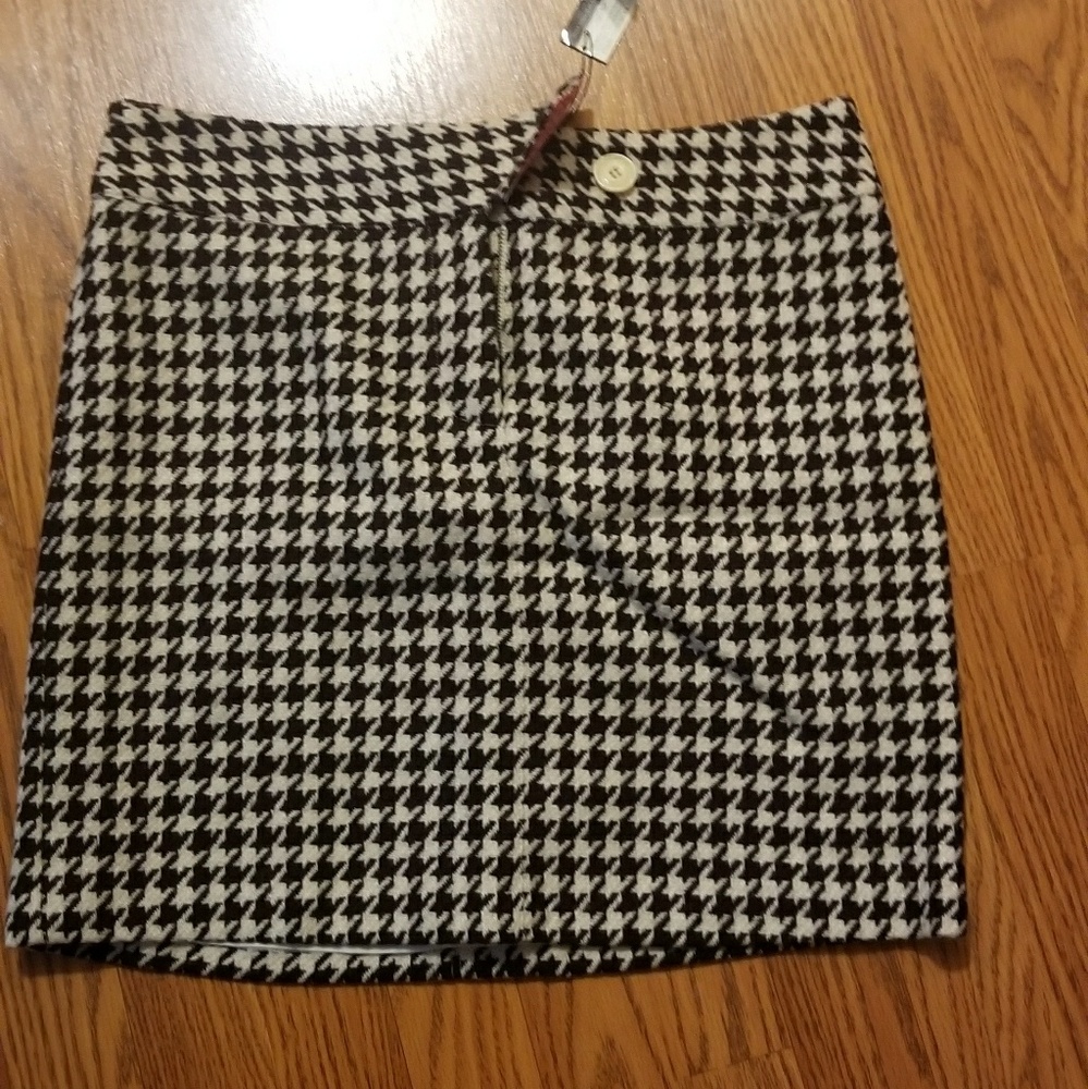 Vineyard vines skirt